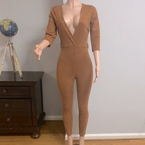 “Desert Escape” Fitted Jumpsuit. Great Fit! New!